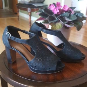 Clarks heel